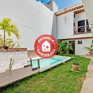 ** Hotel Oyo Jarro Café México